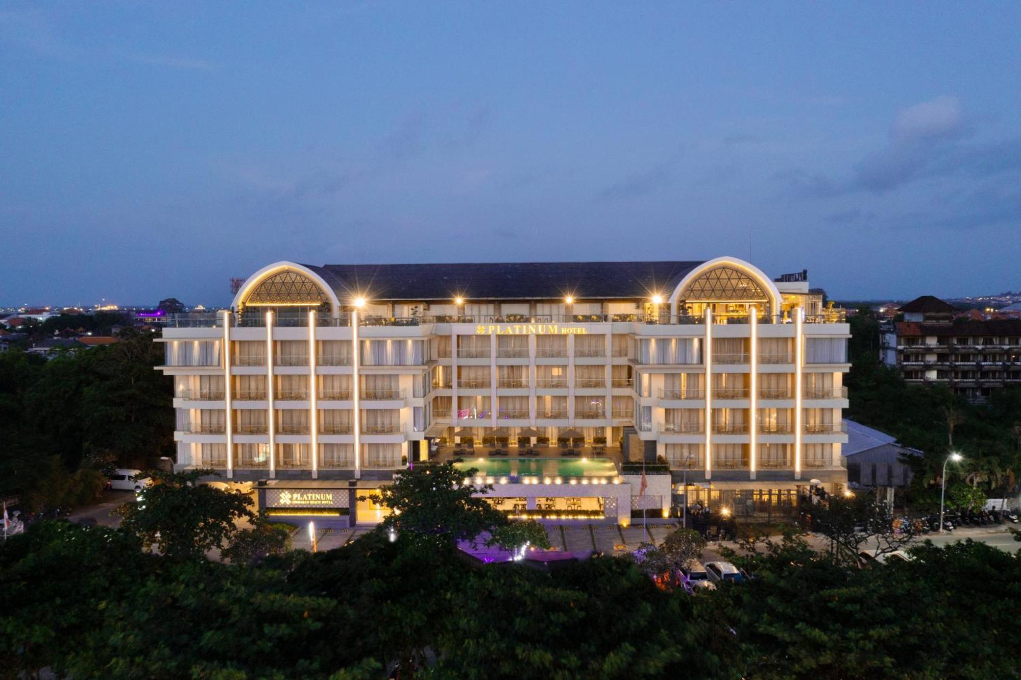 Platinum Hotel Jimbaran Beach Bali Exterior foto